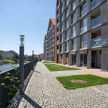 Unique Motlawa Riverbank Apartment Gdansk Dış mekan fotoğraf